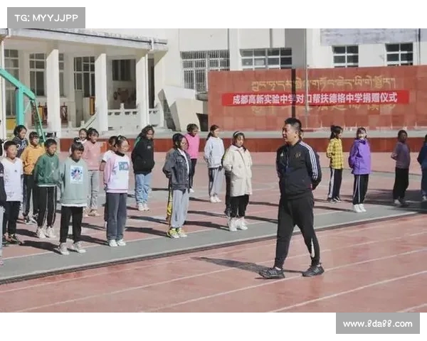 激励奋进 展现团队风采 助威横幅点燃拼搏热情 引领胜利之路 激励奋进 展现团队风采 助威横幅点燃拼搏热情 引领胜利之路